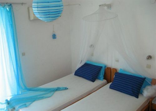 Vivian Apartment